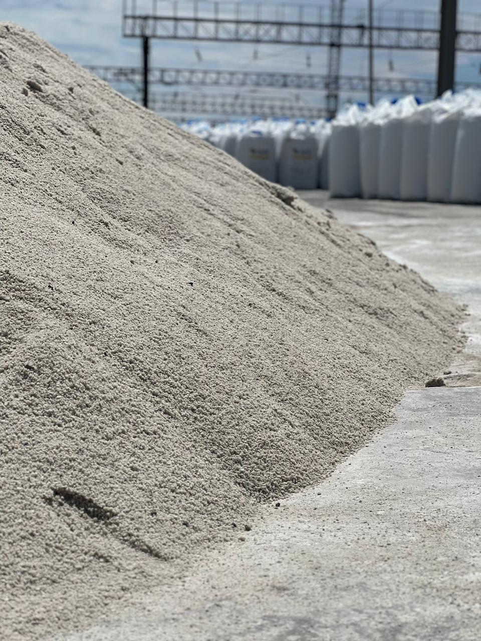 Соль техническая в Алматы россыпью навалом - фото 1 - id-p109331001