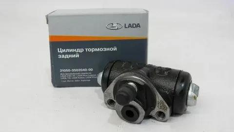 Цилиндр тормозной задний ВАЗ-2105-2121-2123 (фирм.упакLADA) - фото 1 - id-p102064654