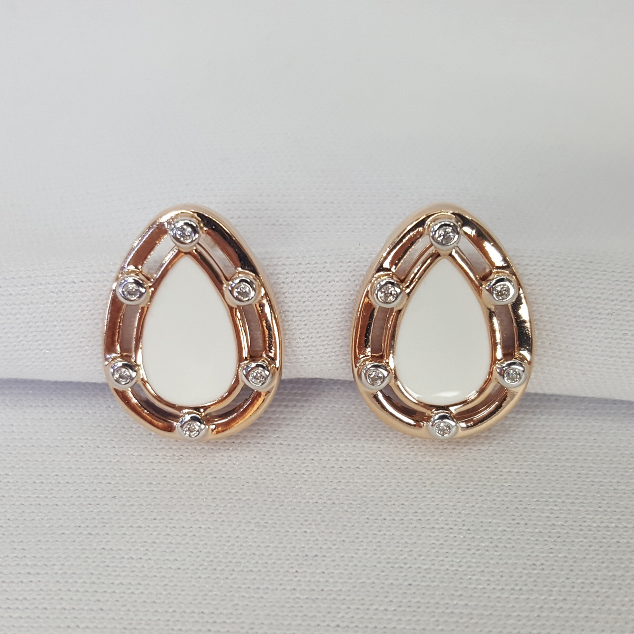 Серьги из золочёного серебра с фианитами и эмалью Diamant 93-120-01592-1 серебро с позолотой