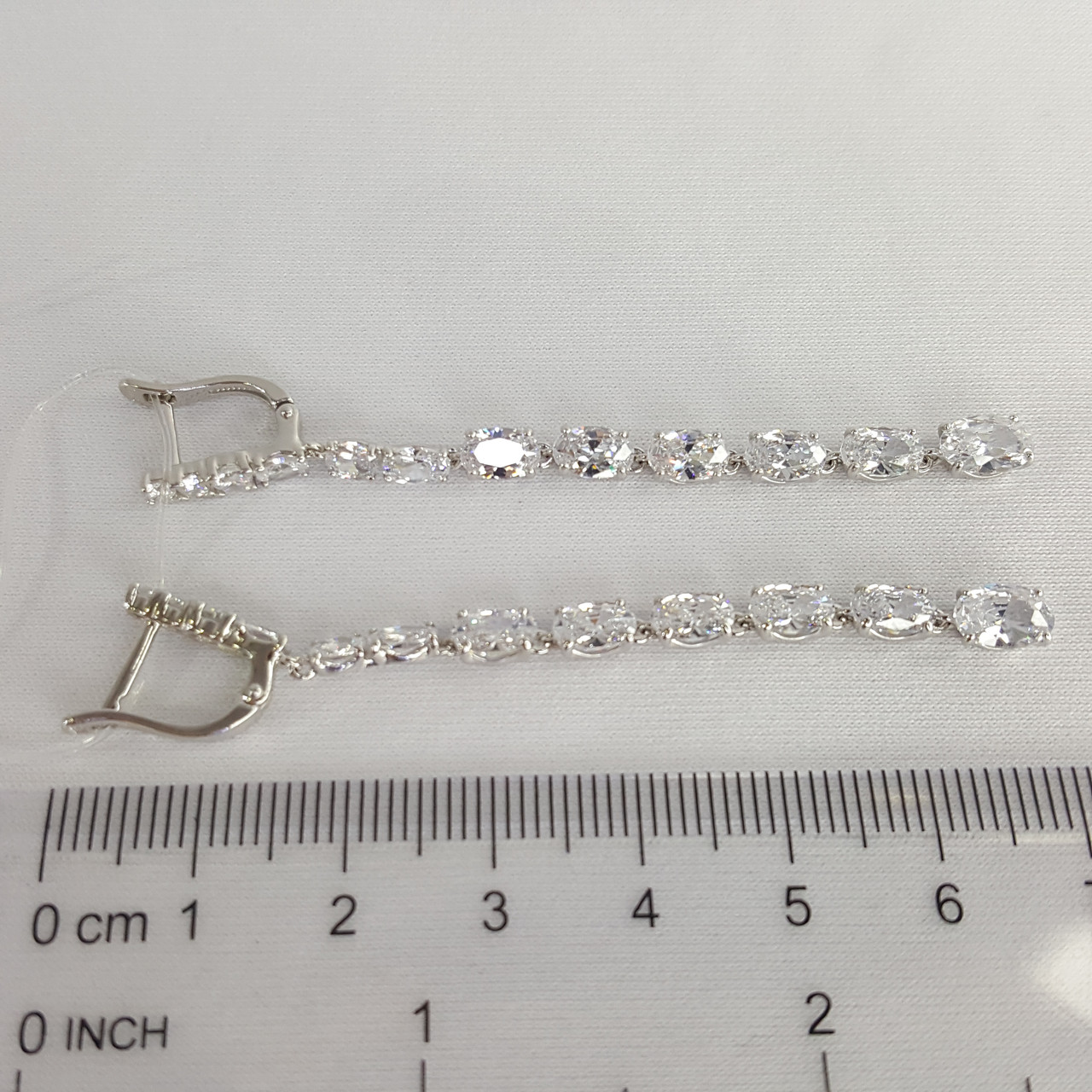 Серьги длинные из серебра с фианитами SOKOLOV 94022461 покрыто родием с английским замком - фото 3 - id-p55099525