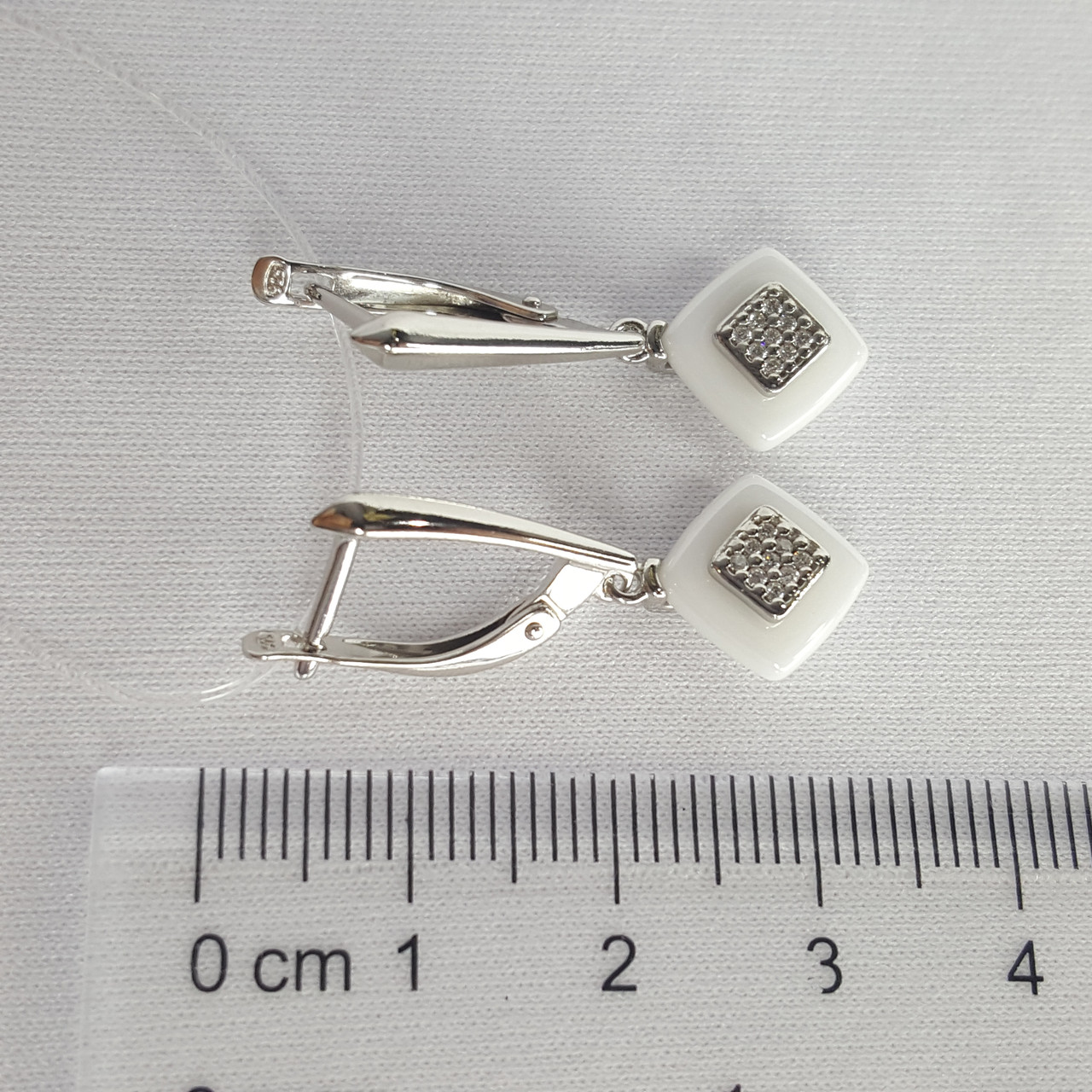 Серьги из серебра с керамическими вставками и фианитами Diamant 94-121-01270-2 покрыто родием - фото 3 - id-p97629057