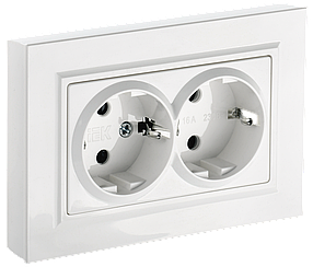 Розетка 2 местная с/у з/к /ш 16А белая
