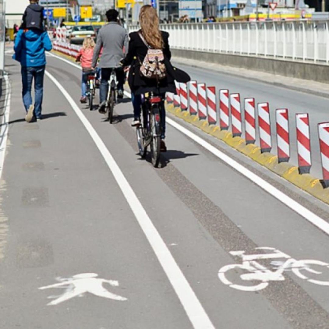 Разграничение велодорожек и пешеходных зон