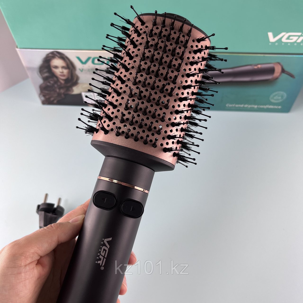 Фен-щетка для волос с вращением VGR V-494