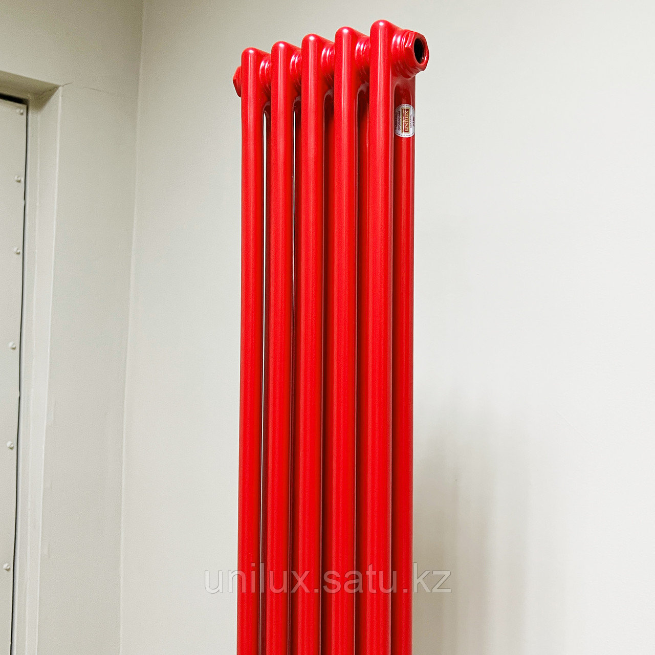 Радиатор 2x-трубчатый дизайнерский Unilux, 180см, 5 секций, 10 м², красный мат - фото 3 - id-p109530335