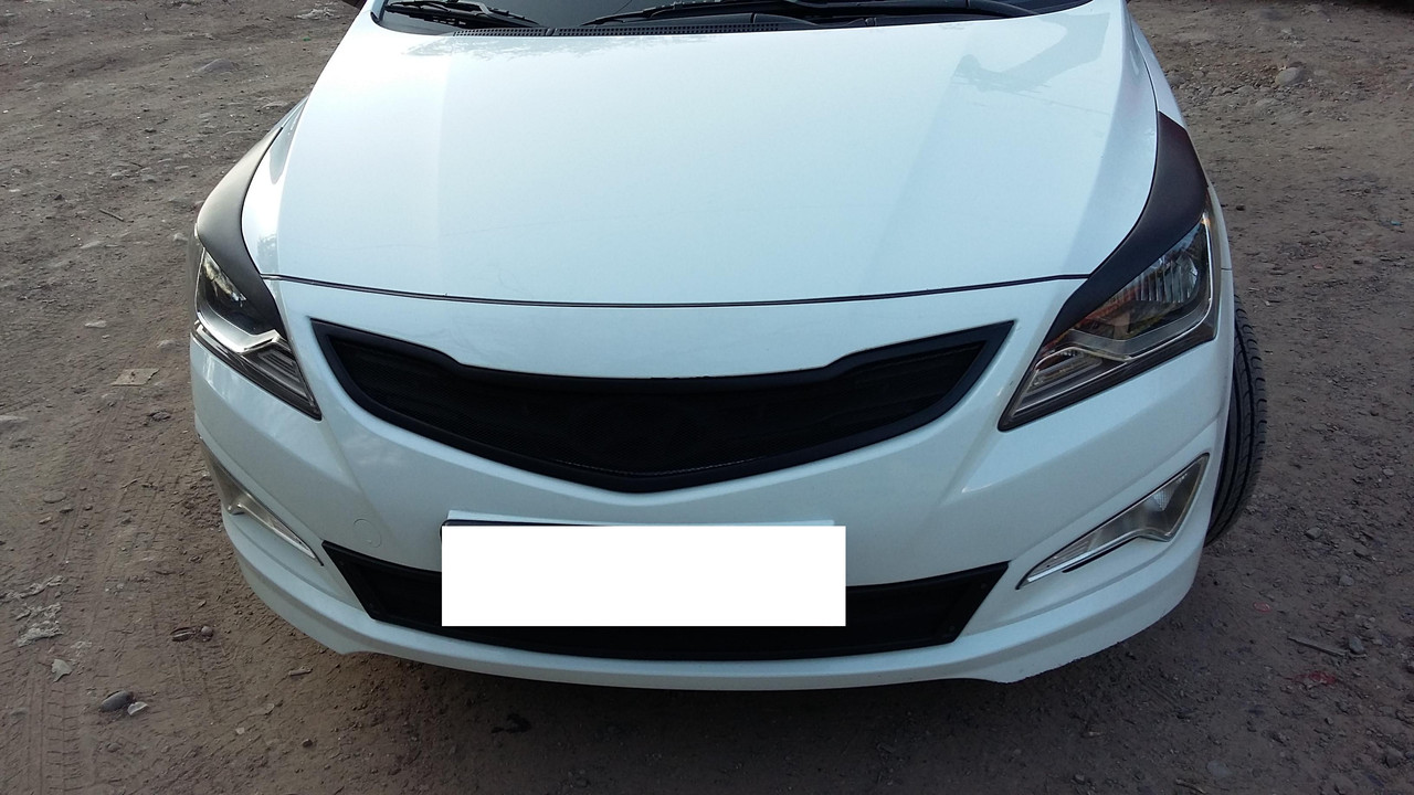 Решетка радиатора "Sport" Hyundai Accent (Solaris) 2014+
