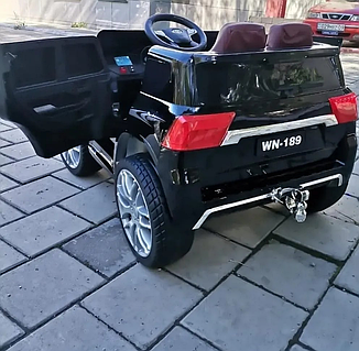 Порно ер адамның бетіне отырады Орыс порно Эмми