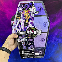 Оригинальная кукла Monster High Skulltimate Secrets Fearidescent Clawdeen Wolf (ТЦ Евразия)