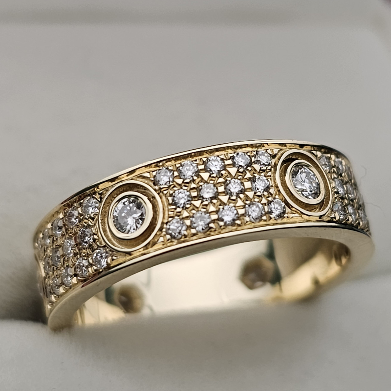 Золотое  кольцо с бриллиантами 0.85 Сt VS1/G, 17.5 размер