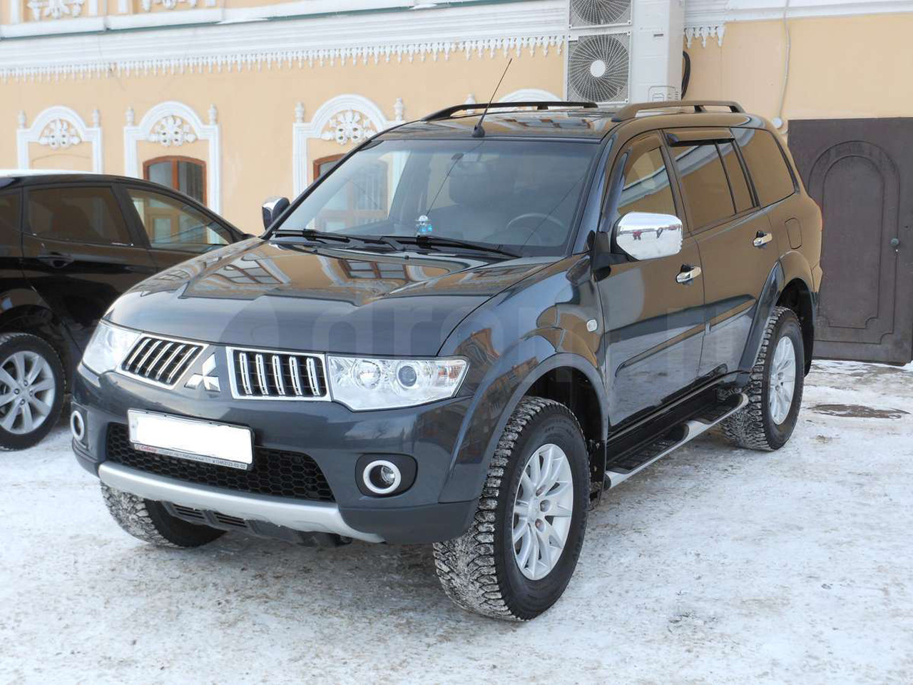 Авточехлы, чехлы на сиденья Mitsubishi Pajero Sport II 2008-2013 Автопилот (ромб/классика)