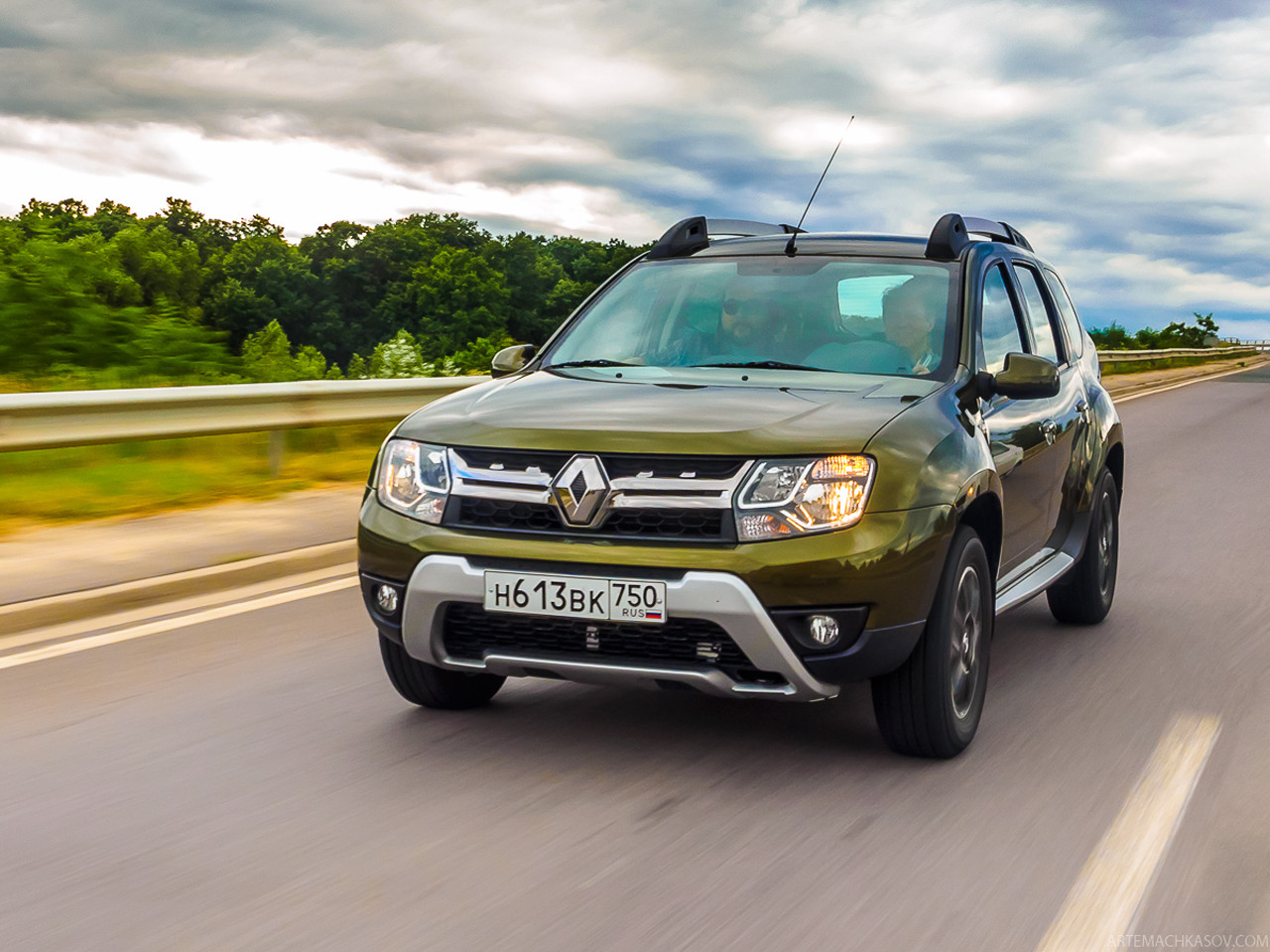 Авточехлы, чехлы на сиденья Renault Duster 2015-2021 Автопилот (ромб/классика) - фото 1 - id-p109957937