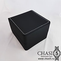 Универсальная коробка (02240)