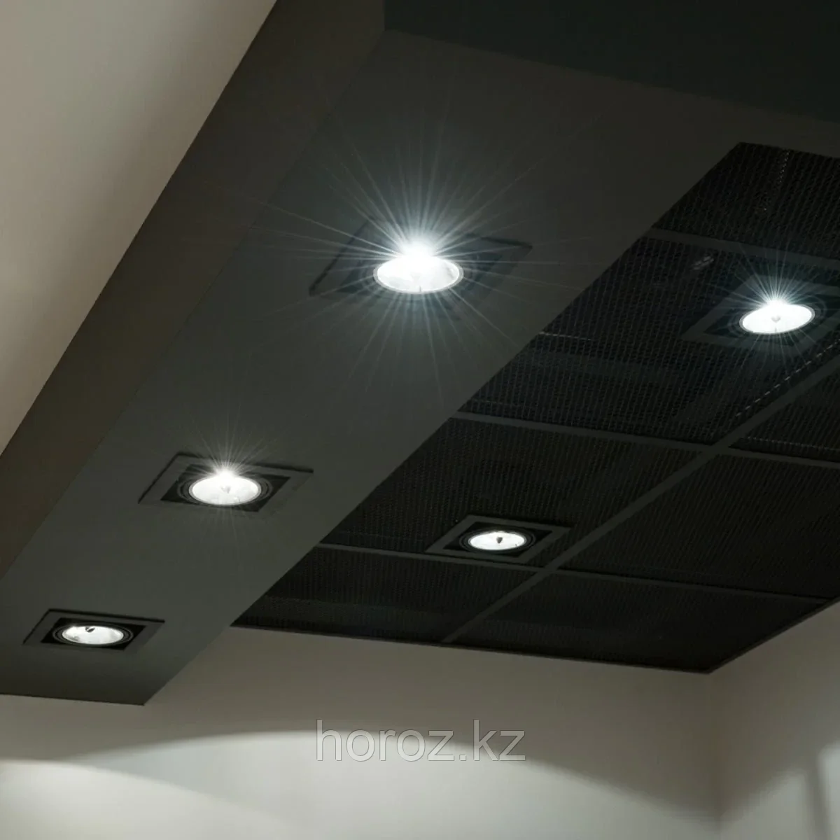 Точечный светильник квадратный со сменной лампой белый, черный - фото 6 - id-p110014127