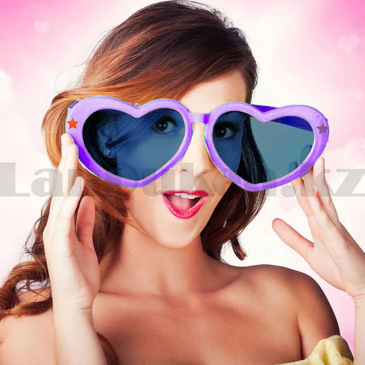 Огромные карнавальные очки "Сердечки" (фиолетовые с синими стеклами)