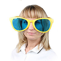 Большие карнавальные очки (желтые с синими стеклами)