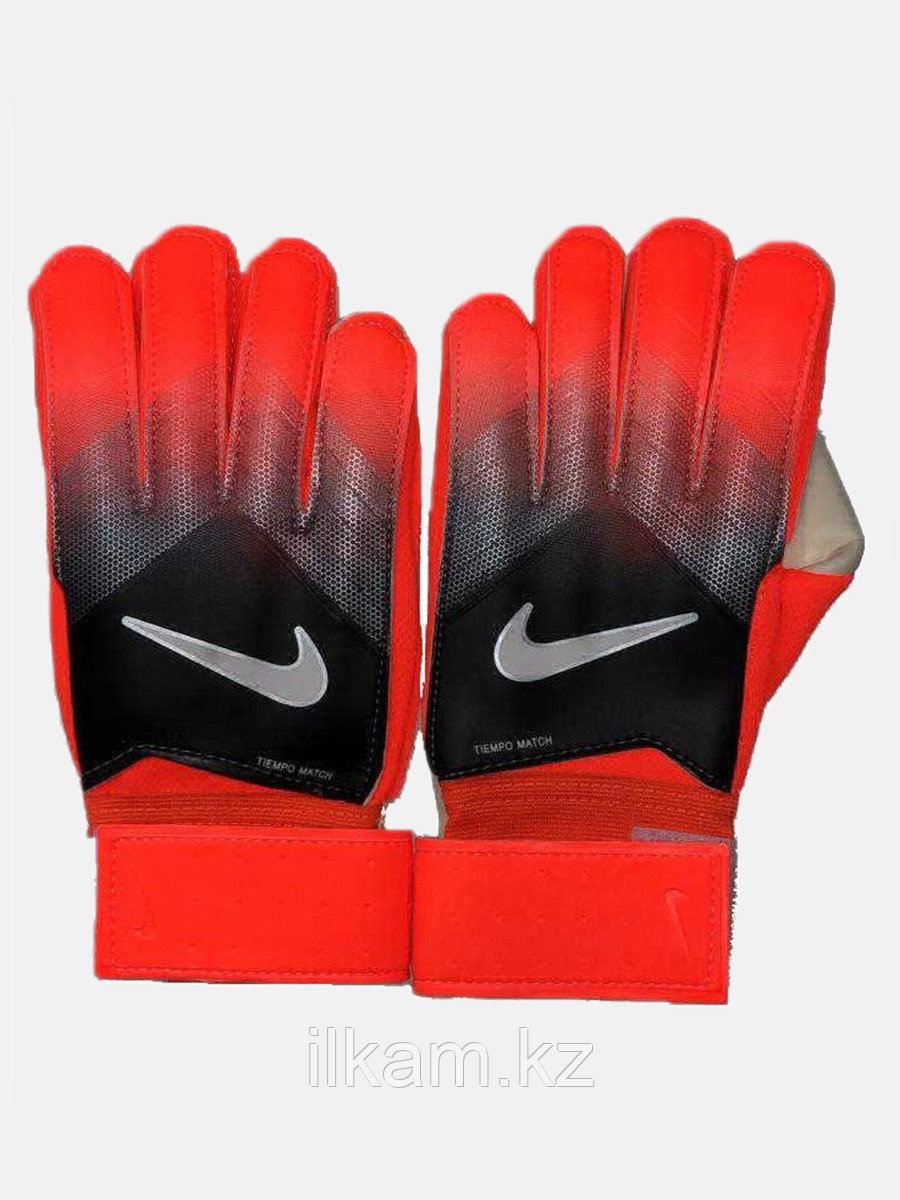 Футбольные перчатки NIKE