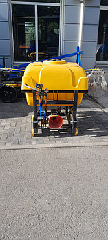 Опрыскиватель навесной полевой 400 л., штанга 10 м.