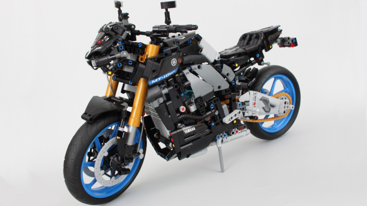 Lego Техник Yamaha MT-10 SP