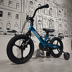 Детский двухколесный велосипед "Batler" с литыми дисками. 14" колеса. С боковыми поддерживающими колесиками.