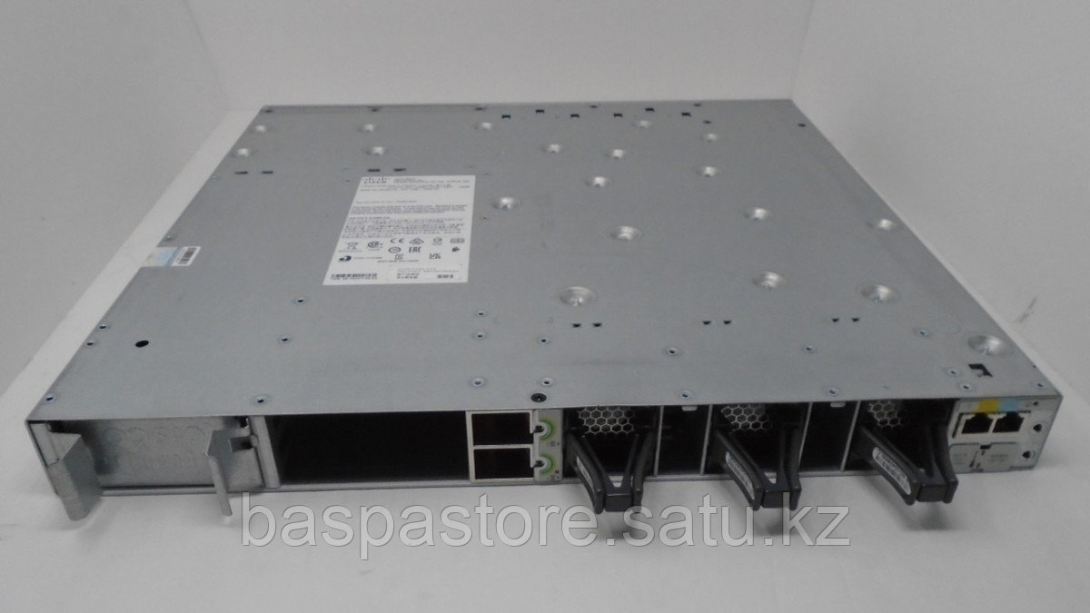 Коммутатор Cisco C9300-24P-E Catalyst 24 х 10/100/1000 Мбит/с PoE+, Network Essentials - фото 4 - id-p110411796