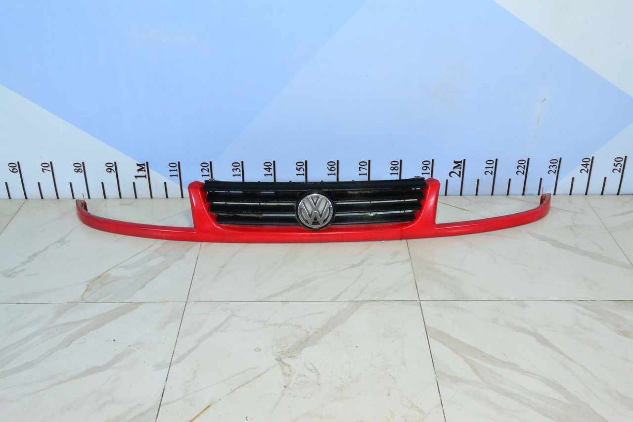 Решетка радиатора Volkswagen Passat B4 (1993 - 1997) ++ - фото 1 - id-p110491726