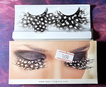 Жалған қауырсынды кірпіктер, желімсіз.