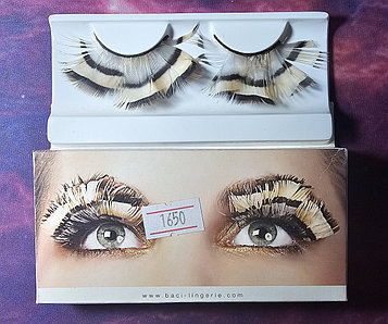 Сәндік қауырсын кірпіктер, желімсіз.