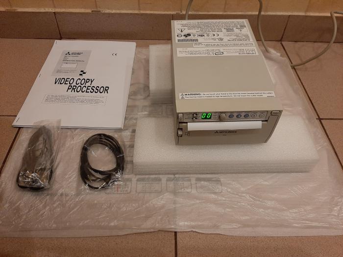 Аналоговый и цифровой черно-белый термопечатающий принтер компании Sony и Mitsubishi - фото 8 - id-p110536999