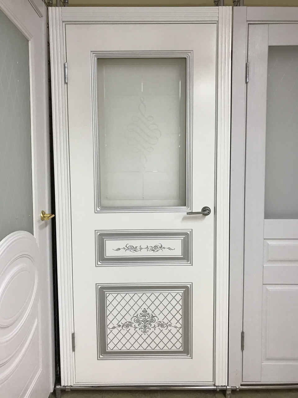 Двери межкомнатные Венеция глухие (ЧПУ) эмаль, патина, золото/серебро - фото 3 - id-p110545602