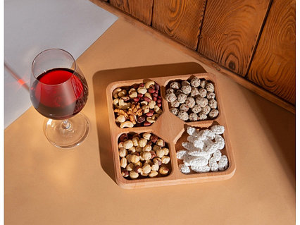 Рутина Уэсли жалаңаш