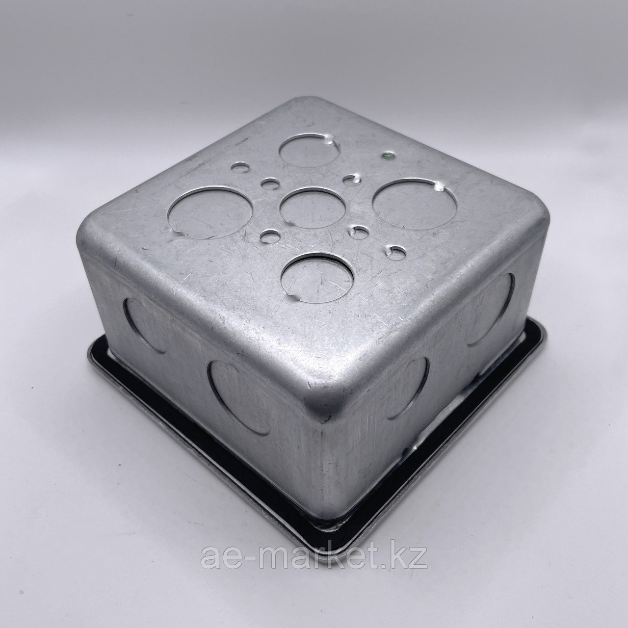 Напольный лючок на 6 модулей (22,5*45) металл, серебро - фото 4 - id-p110556931