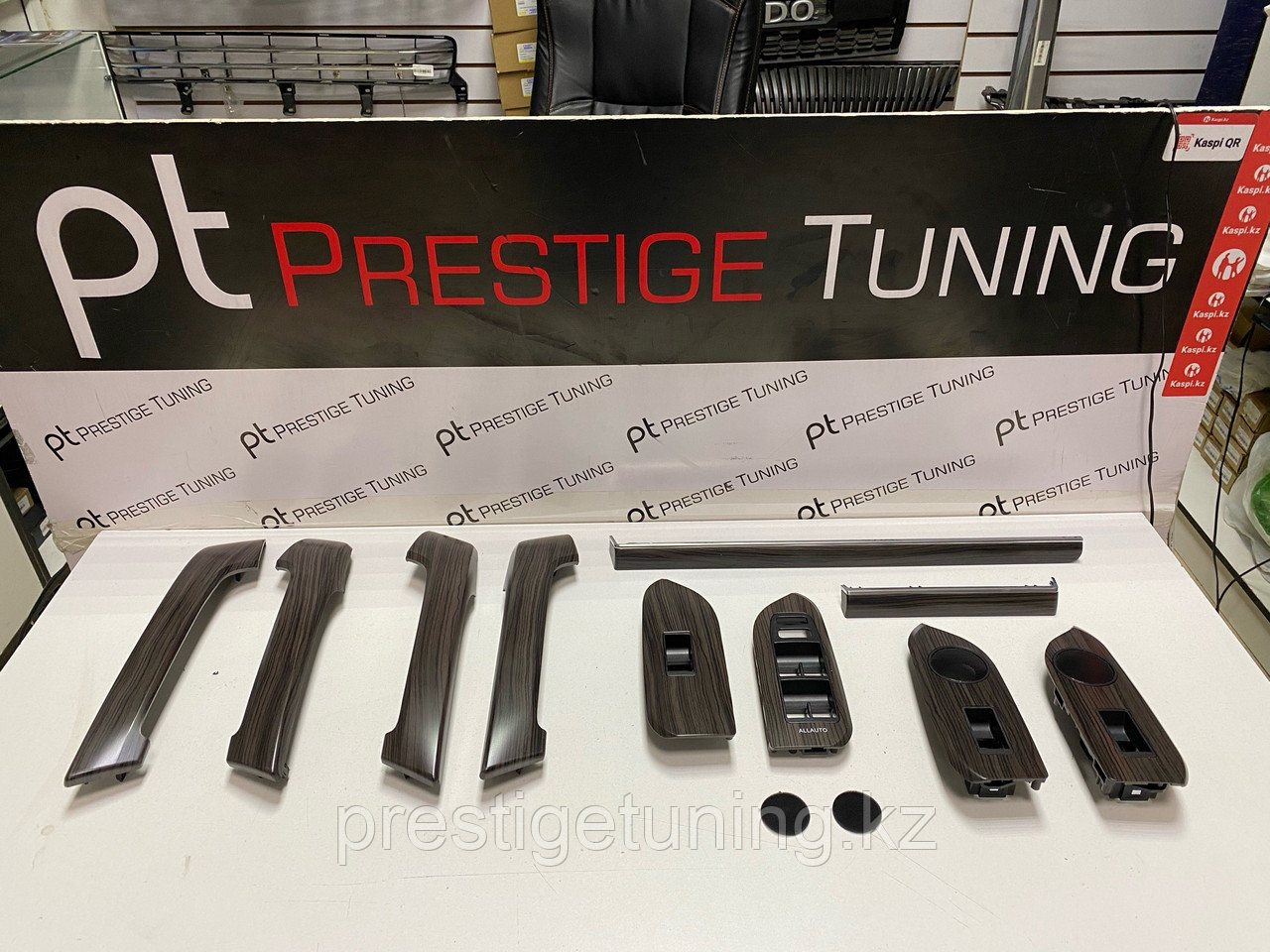 Комплект деревянных вставок на Land Cruiser Prado 150 2010-23 (Коричневый мат), фото 1