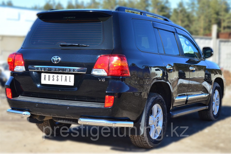 Защита заднего бампера уголки d63 (секции) Toyota Land Cruiser 200 2012-15