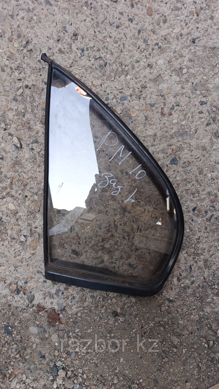 Форточка левая задняя Nissan Primera (10)