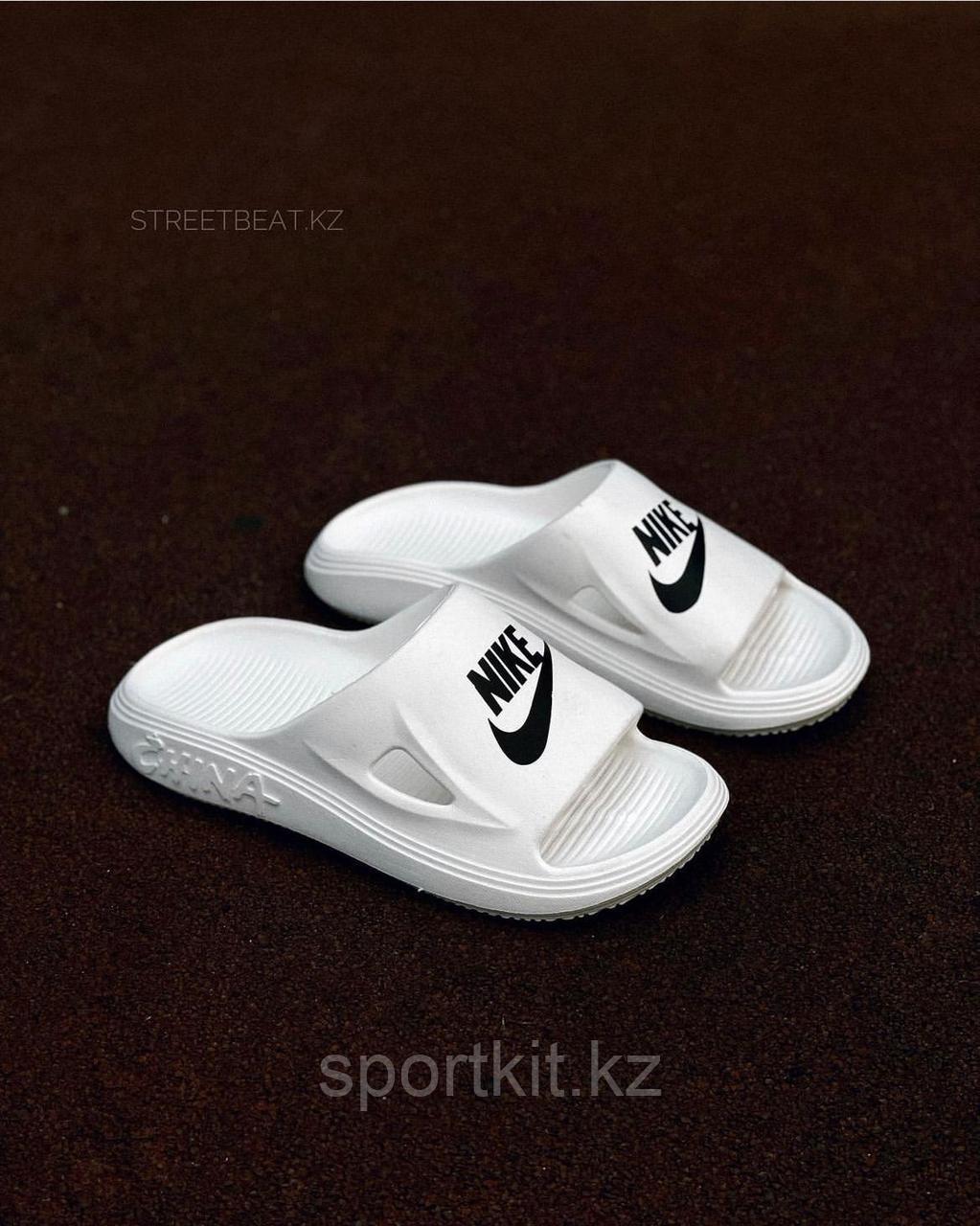 Шлепки Nike бел чер над