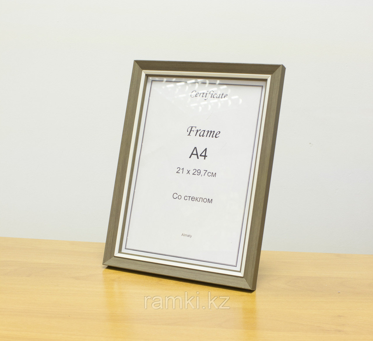 Рамка для фото и документов А4, Фоторамка цвет Коричневая с белой ...