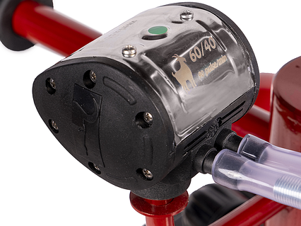 Дачадағы жалаңаш жетілген әйелдер