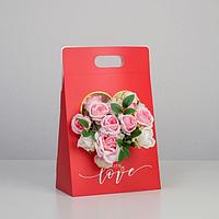 Переноска для цветов «Love», красная, 24 × 12,5 × 37 см