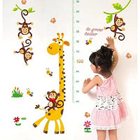 Наклейка пластик интерьерная цветная ростомер "Жираф и обезьяны" 60х90 см