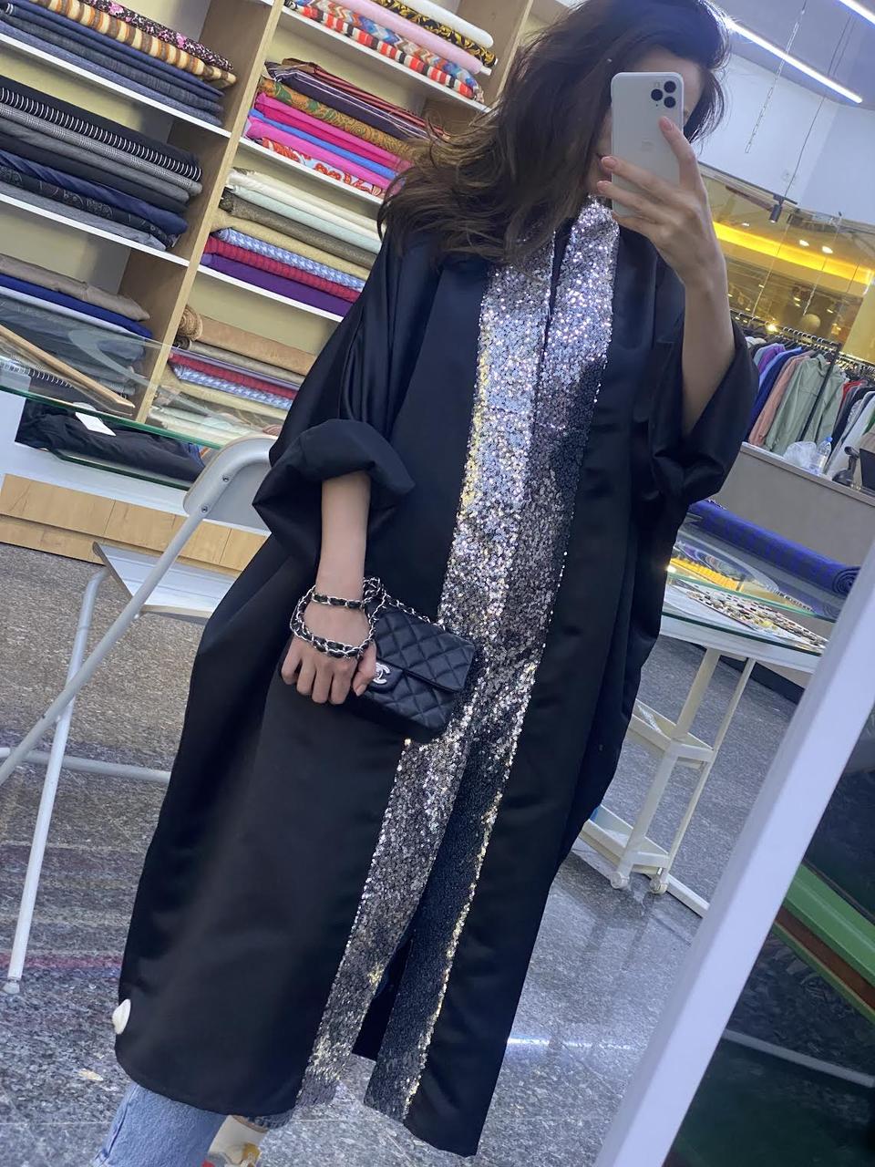Длинная женская накидка Абая в арабском стиле из черного атласа - фото 1 - id-p111061859