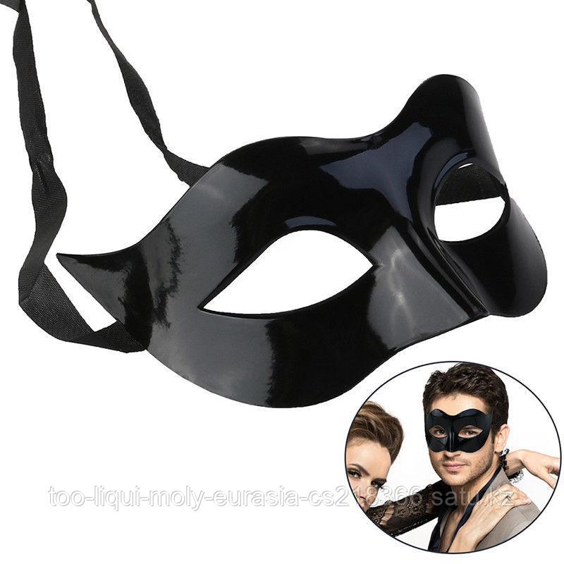 Карнавальная мужская маска черного цвета