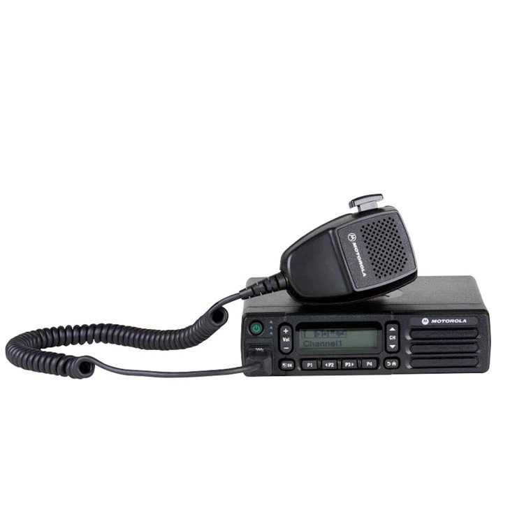 Автомобильная радиостанция Motorola XiR M6660 - фото 1 - id-p111066177