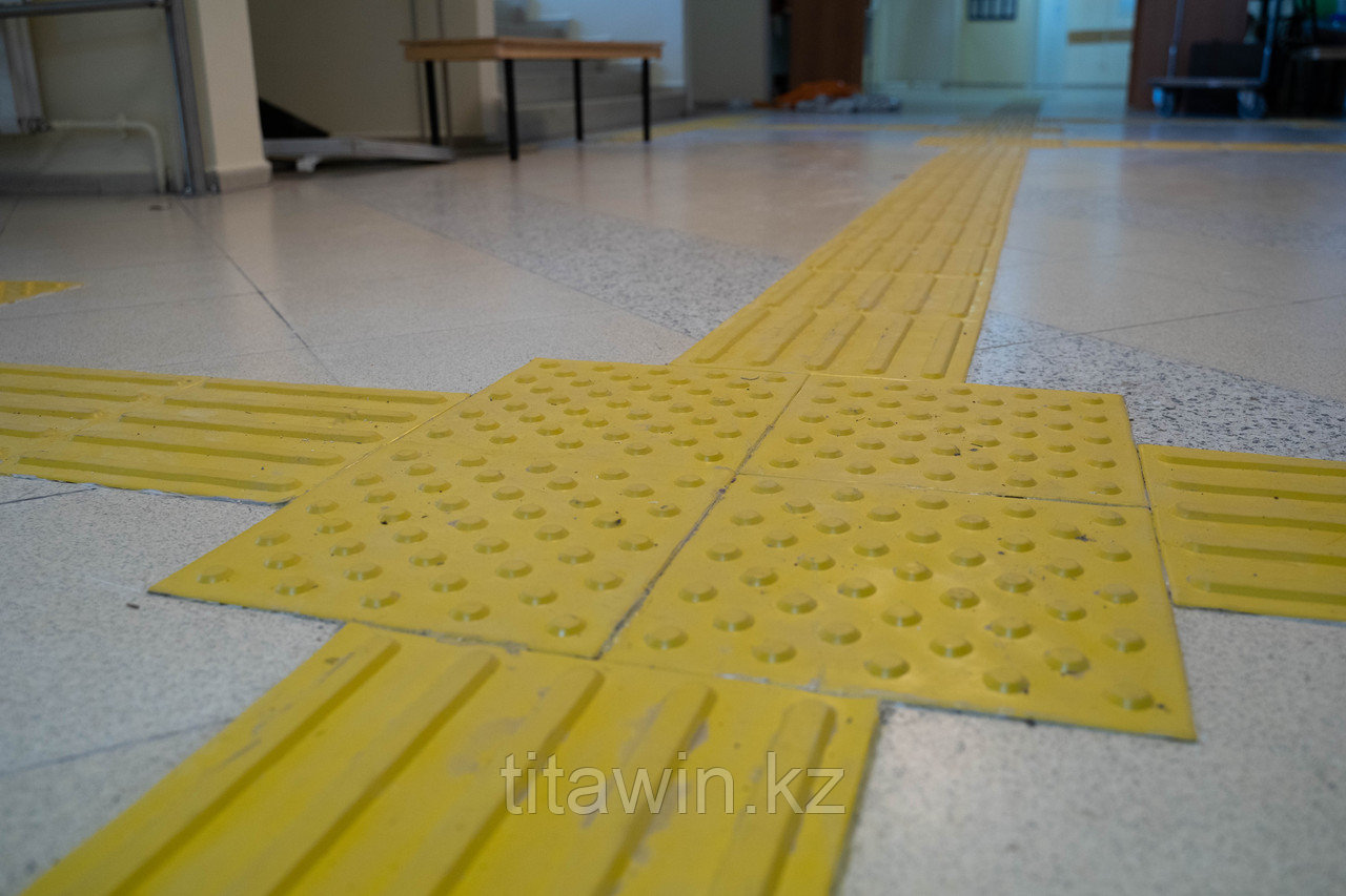 Тактильная плитка резиновая 300х300 поворот - купить по лучшей цене в ...