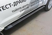 Пороги алюминиевые Slitkoff "Optima Black" 2000 черные Toyota Hilux 7 рестайлинг (2011-2015)