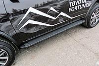 Пороги алюминиевые Slitkoff "Optima Black" 1800 черные Toyota FORTUNER II (2017-)