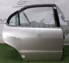 Дверь правая задняя Honda Saber UA 4.