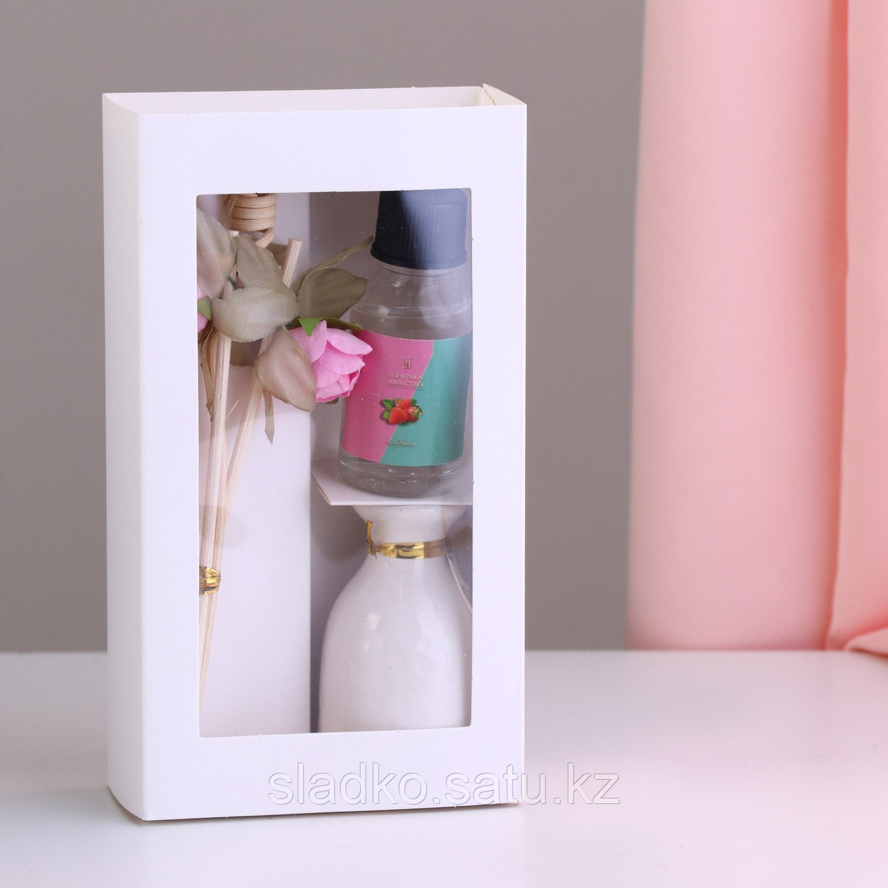 Подарочный набор с аромамаслом Клубника Прованс в керамической вазе 15 мл - фото 2 - id-p111394168