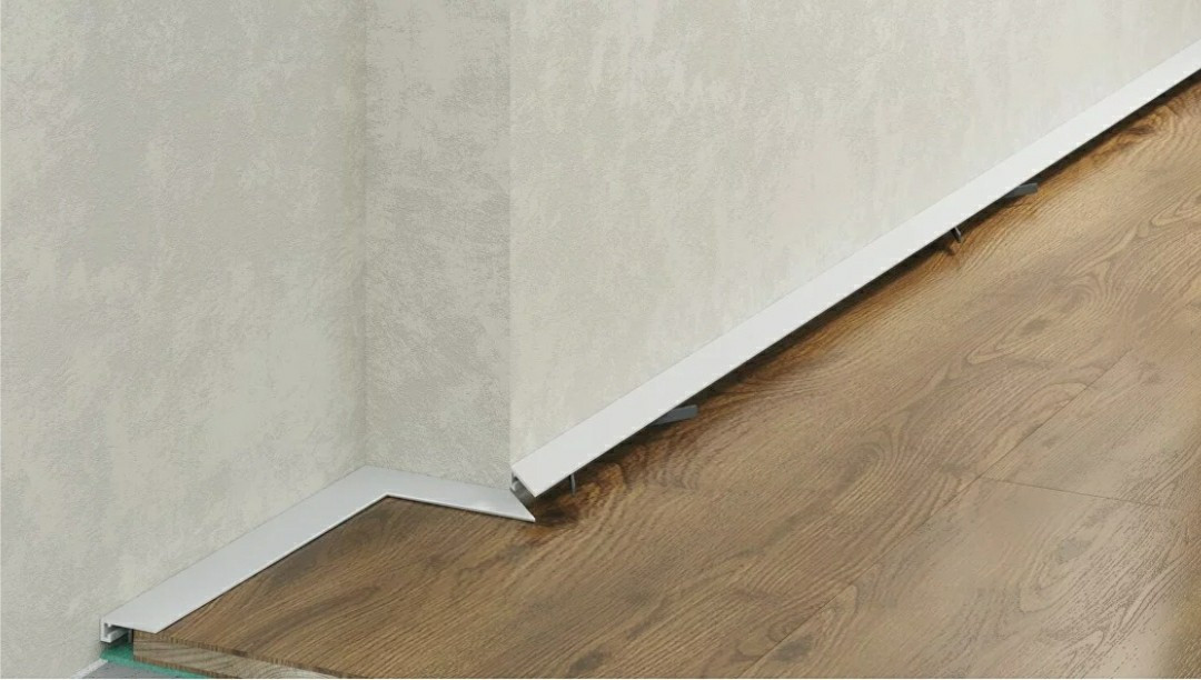 Микроплинтус classic 15 мм светлое золото, серебро, шампань, белый ...