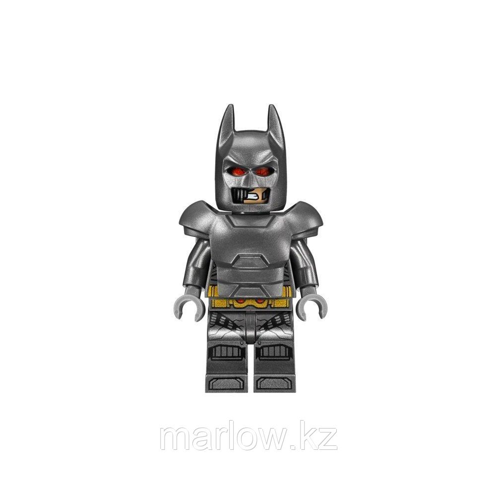 Lego Super Heroes 76110 Конструктор Лего Супер Герои Бетмен: Нападение Когтей - фото 6 - id-p111407823