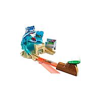 Mattel Hot Wheels FNB21 Хот Вилс Сити Игровой набор ,Схватка с акулой,